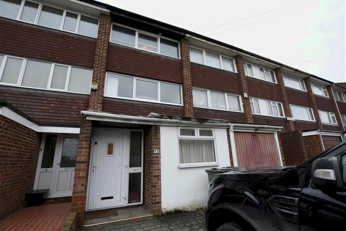 3 Bedroom Town House To Rent In Milton Road, Swanscombe, DA10