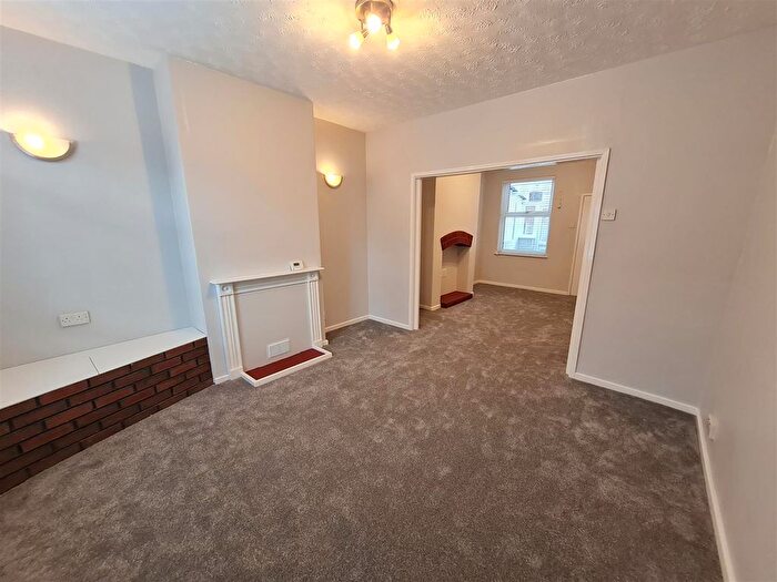 2 Bedroom Cottage To Rent In Welles Street, Sandbach, CW11