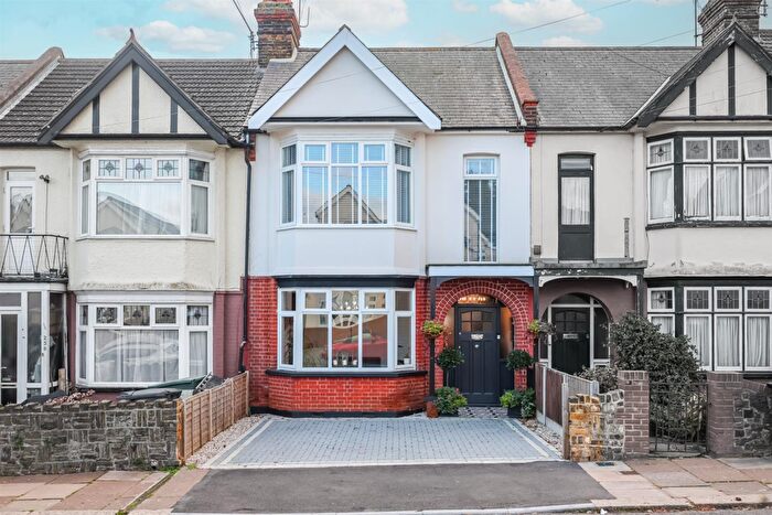 House For Sale In York Road, Southend-On-Sea, SS1