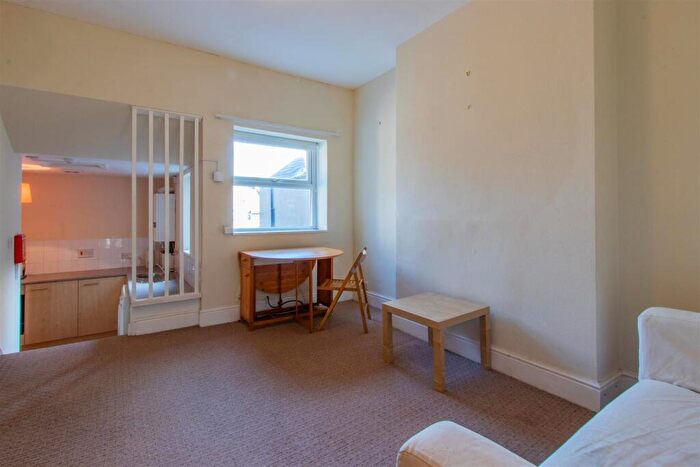 1 Bedroom Flat To Rent In Connaught Road, Roath, CF24