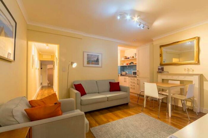 2 Bedroom Flat To Rent In Winchester Street, SW1V