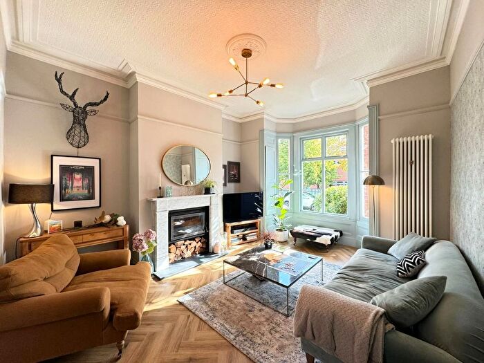 5 Bedroom Semi-detached House For Sale In Cromwell Road, Stretford, M32