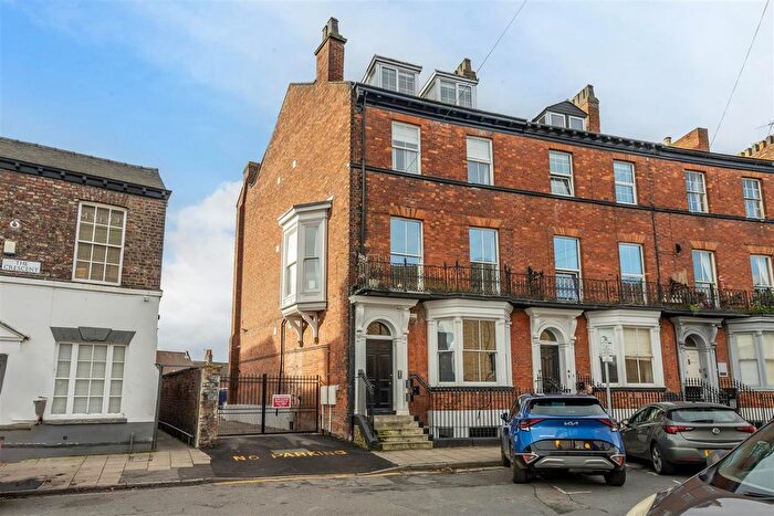 1 Bedroom Flat To Rent In The Crescent, York, YO24