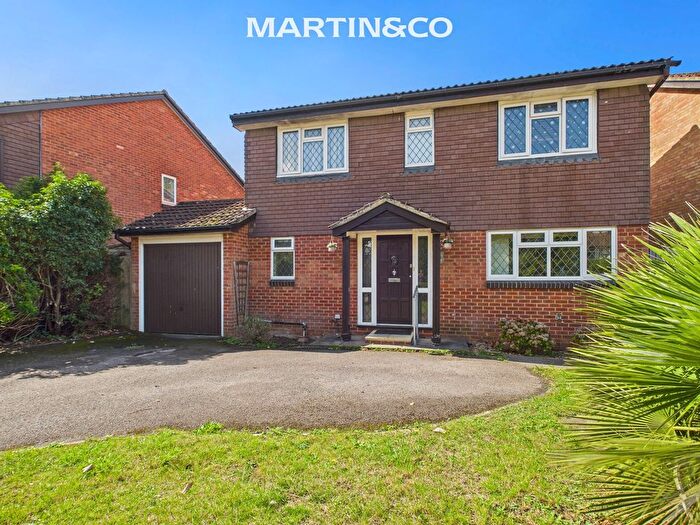 4 Bedroom Detached House For Sale In Rydal Way, Egham, TW20