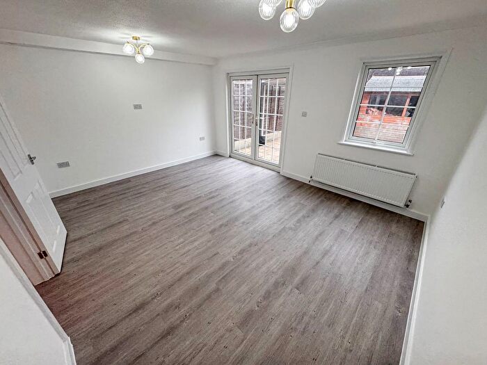 3 Bedroom Terraced House To Rent In Sycamore Field, Harlow, CM19