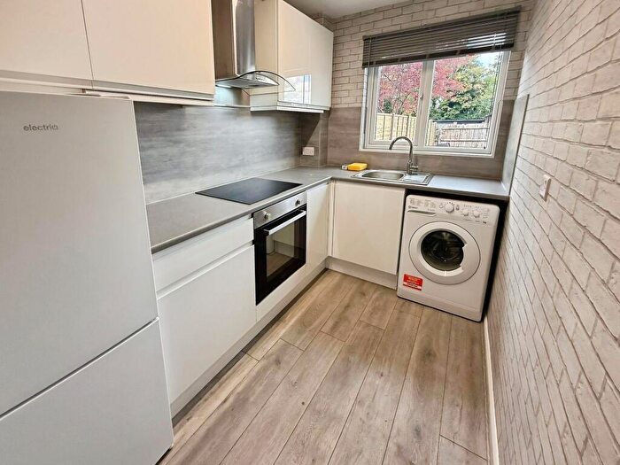 1 Bedroom Maisonette To Rent In Ruskin Close, Basingstoke, RG21