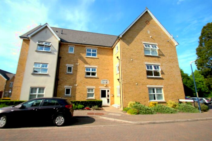 2 Bedroom Flat To Rent In Angelica Square, Maidstone, ME16