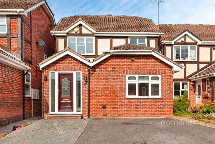 3 Bedroom House To Rent In Stonebridge Field, Eton, Windsor, SL4
