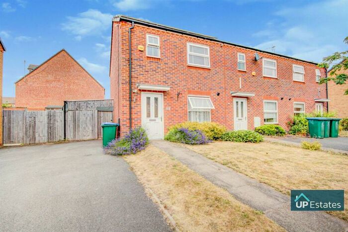 3 Bedroom Semi-Detached House To Rent In Apple Way, Coventry, CV4