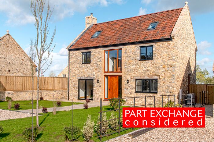 5 Bedroom Detached House For Sale In Ham Farm Barns, Taunton, TA20