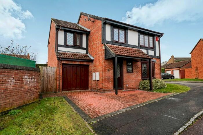 4 Bedroom Detached House To Rent In Tamarind Way, Earley, Reading, RG6