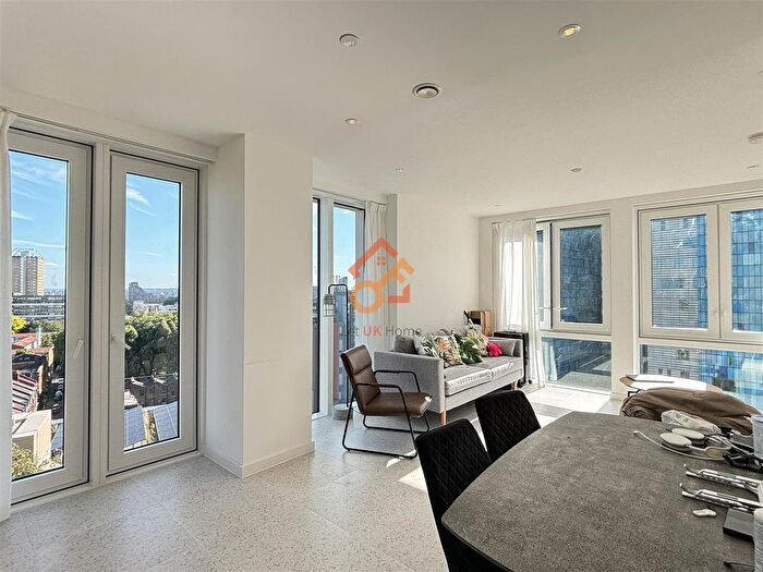 1 Bedroom Flat To Rent In Bouchon Point, Cendal Crescent, London, E1