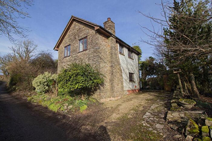 3 Bedroom Detached House For Sale In Bulls Green, Chantry, BA11