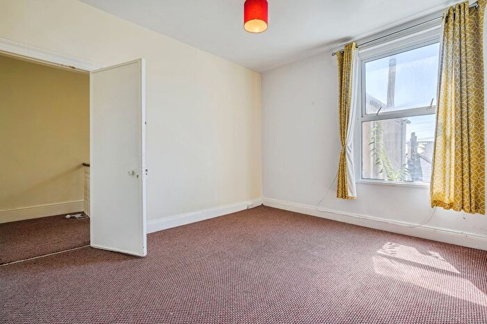 3 Bedroom Terraced House For Sale In Neath Road, Plymouth, Devon, PL4