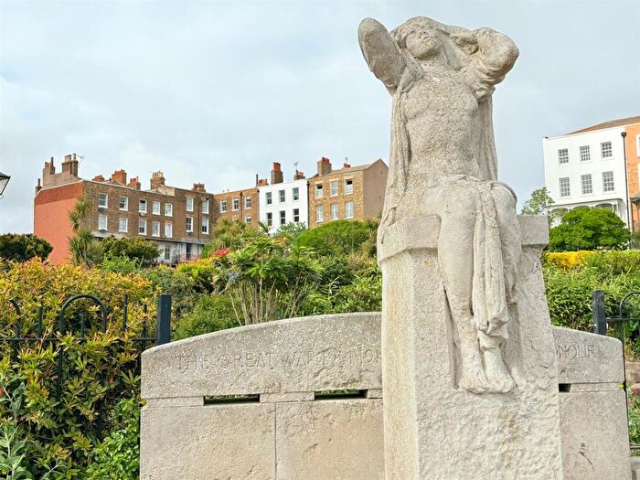 2 Bedroom Flat To Rent In Albion Place, Ramsgate, CT11