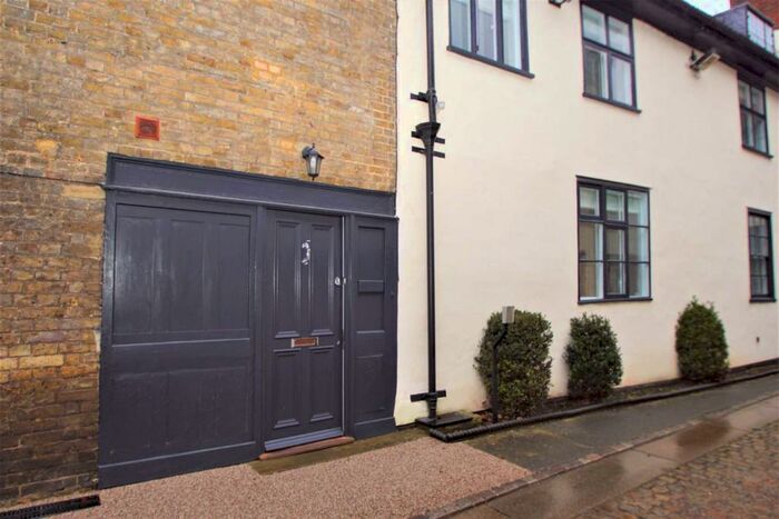 1 Bedroom Mews To Rent In High Street, Ware, SG12