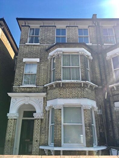 Studio To Rent In South Lambeth Road, London, SW8
