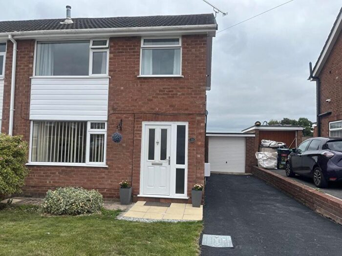 3 Bedroom Semi-Detached House To Rent In Denbigh Close, Wrexham, LL12
