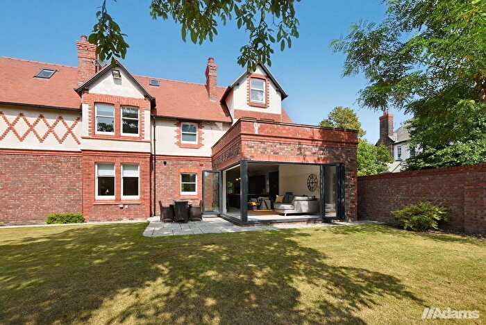 6 Bedroom Detached House For Sale In Walton Road, Stockton Heath, WA4