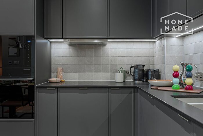 3 Bedroom Flat To Rent In Coppermaker Square, Aarons Building, E20 - Photo 3