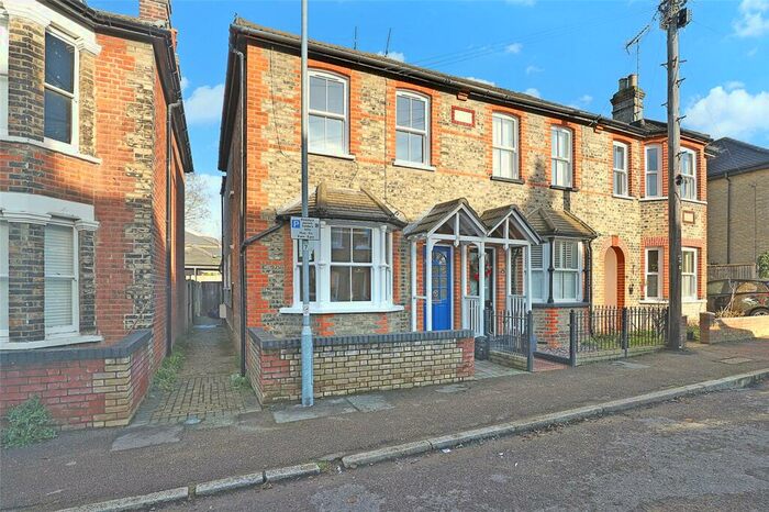 3 Bedroom End Of Terrace House To Rent In Gresham Road, Brentwood, CM14