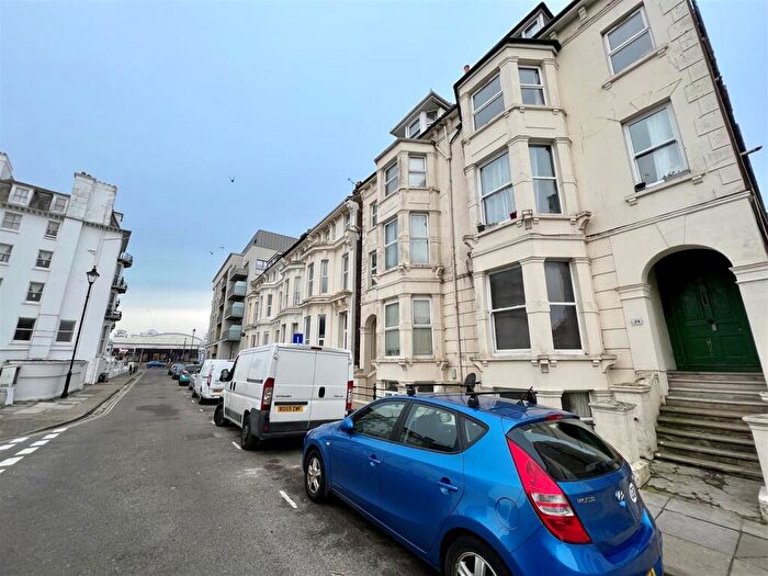 1 Bedroom Apartment To Rent In Alhambra Road, Southsea, PO4