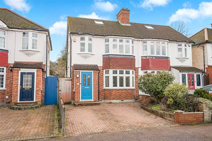 3 Bedroom Semi Detached House For Sale In Carisbrooke Avenue, Watford, Hertfordshire, WD24