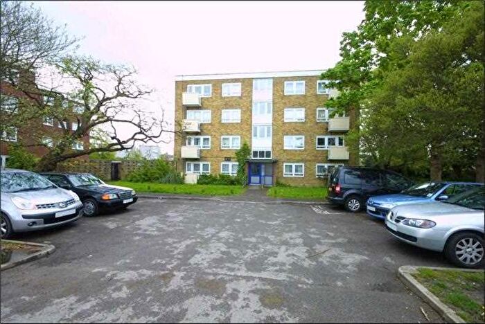 2 Bedroom Apartment For Sale In Wimpson Lane, Southampton, SO16