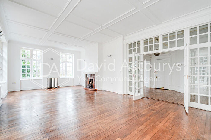 3 Bedroom Apartment To Rent In Rosecroft Avenue, Hampstead, London, NW3