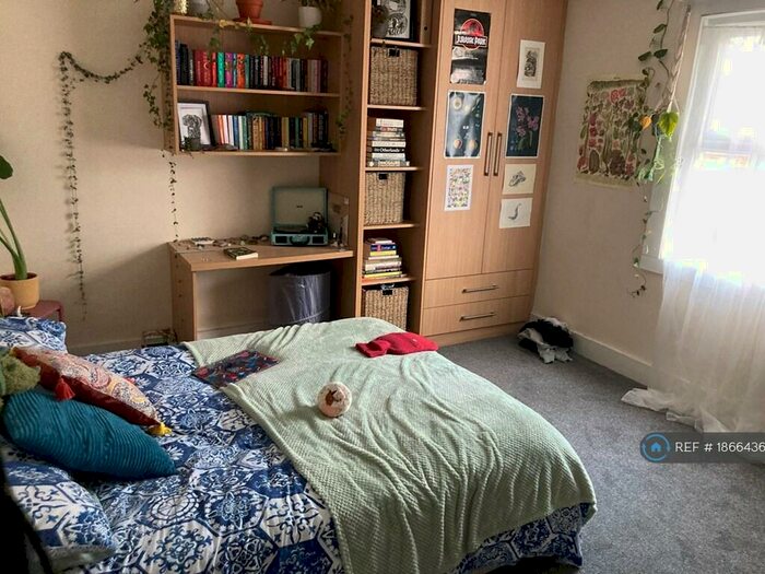 5 Bedroom Terraced House To Rent In Blenheim Road, Reading, RG1