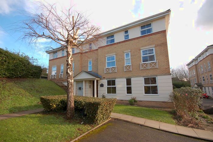 2 Bedroom Ground Flat To Rent In Alcove Road, Fishponds, Bristol, BS16