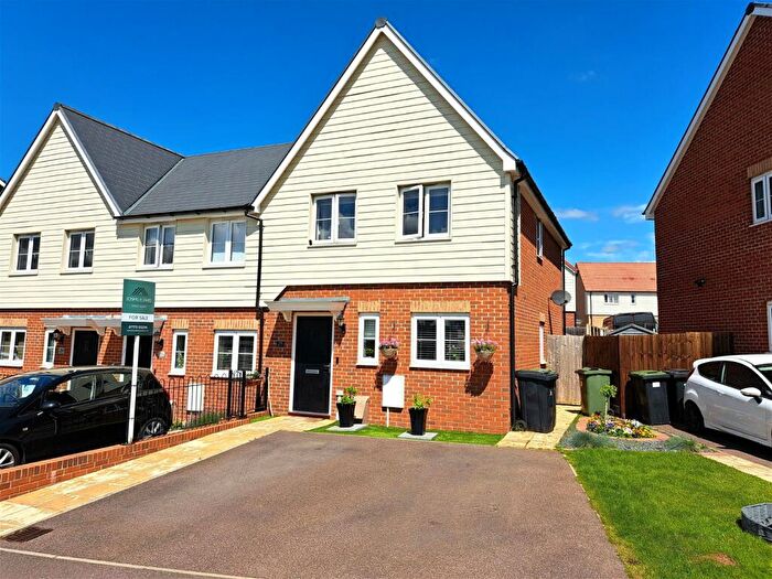 3 Bedroom End Of Terrace House For Sale In Hutchinson Rise, Potton, Sandy, Bedfordshire, SG19