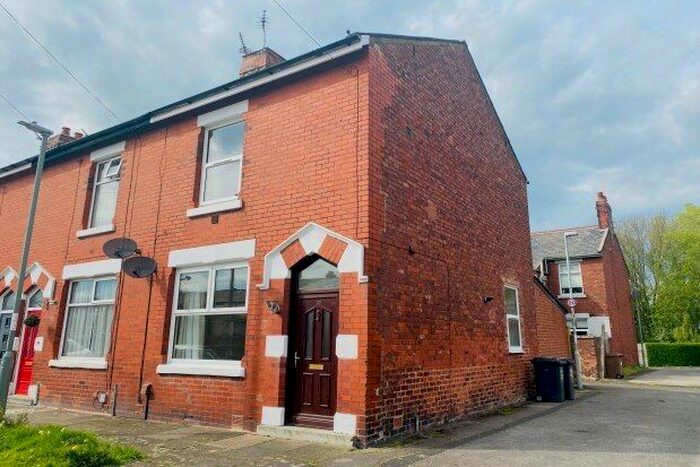 2 Bedroom Property To Rent In Oxford Road, Preston, PR5