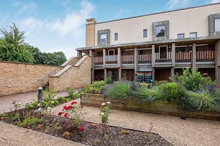 2 Bedroom Flat To Rent In Apt Onward House, Cirencester Road, Tetbury, Gloucestershire, GL8