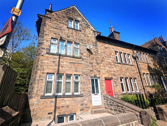 4 Bedroom End Of Terrace House For Sale In The Pond, Sowerby Bridge, HX6