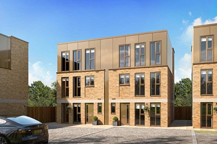 4 Bedroom Semi-Detached House For Sale In Station Avenue, Walton-on-Thames, Surrey, KT12