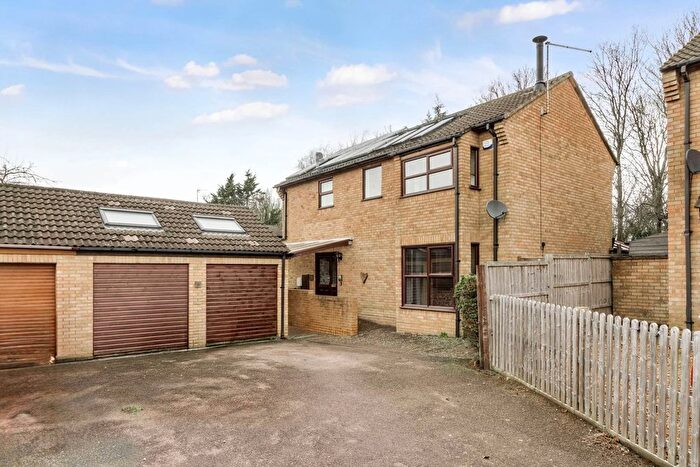 4 Bedroom Detached House For Sale In Hetton Close, Heelands, MK13