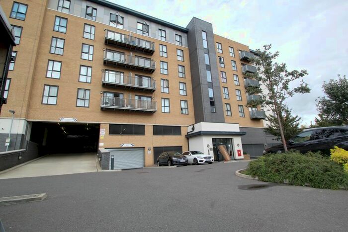 2 Bedroom Flat To Rent In Clydesdale Way, Belvedere DA17