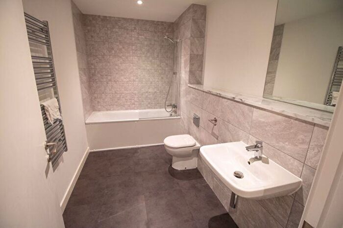 1 Bedroom Flat To Rent In Lincoln House, Nelson Street, Bolton, BL3