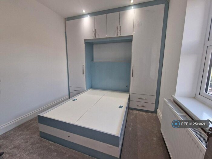 2 Bedroom Flat To Rent In Carshalton Road, Sutton, SM1