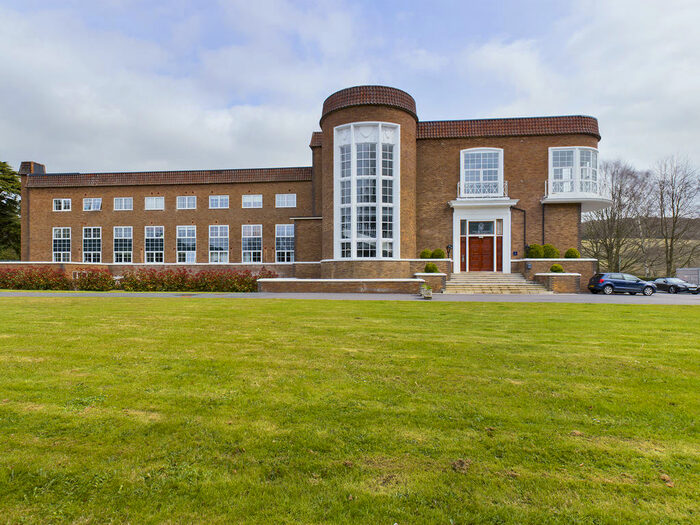 1 Bedroom Flat To Rent In The Residence, Wycombe Road, Saunderton, HP14