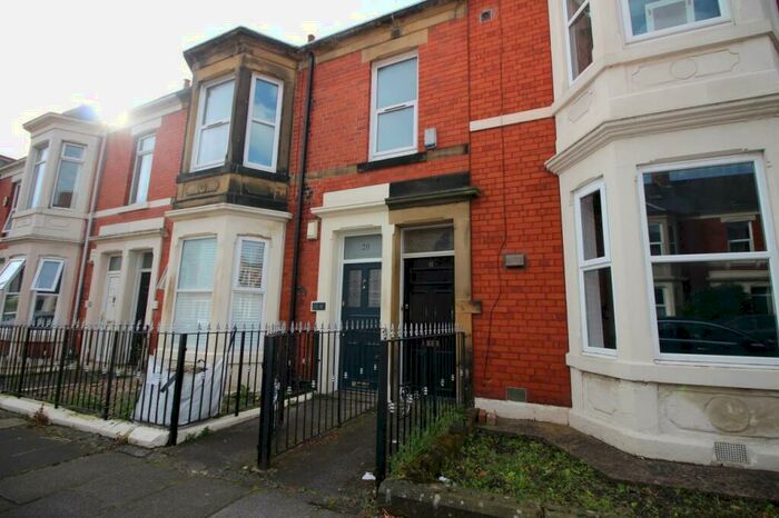 3 Bedroom Flat To Rent In Oakland Road, Jesmond, Newcaste Upon Tyne, NE2