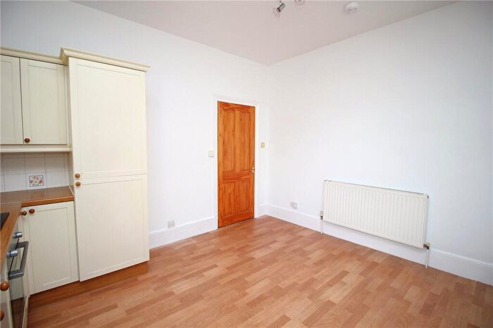 2 Bedroom Apartment To Rent In Canewdon Road, Westcliff-on-Sea, Essex, SS0