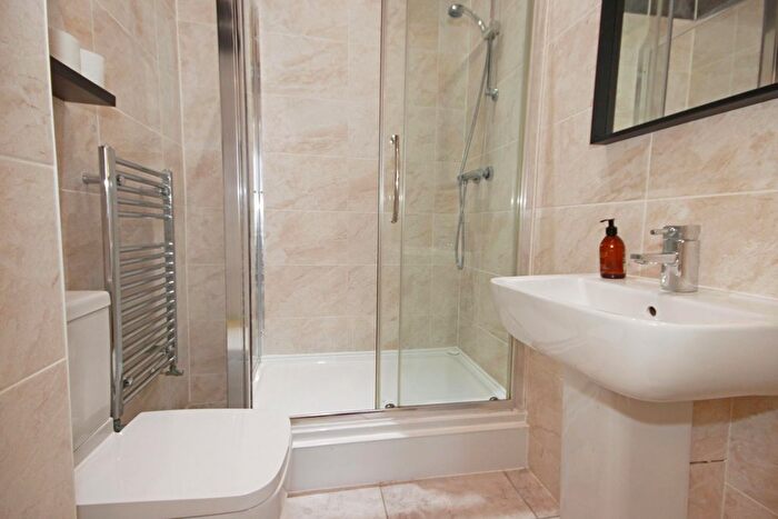 2 Bedroom Flat For Sale In Crosby Road North, Waterloo, L22