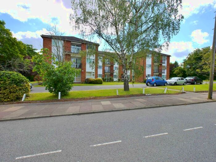 2 Bedroom Flat To Rent In Sandy Lodge Way, Northwood, HA6
