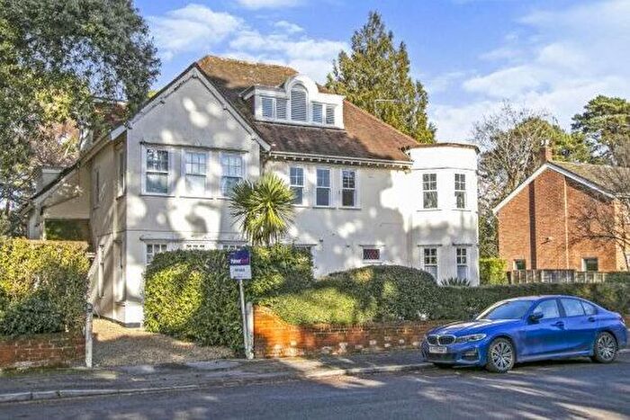 2 Bedroom Flat To Rent In The Grange, Bournemouth, BH2