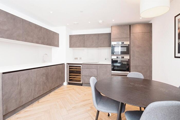 2 Bedroom Apartment To Rent In Elizabeth Tower, Chester Road, Manchester, M15