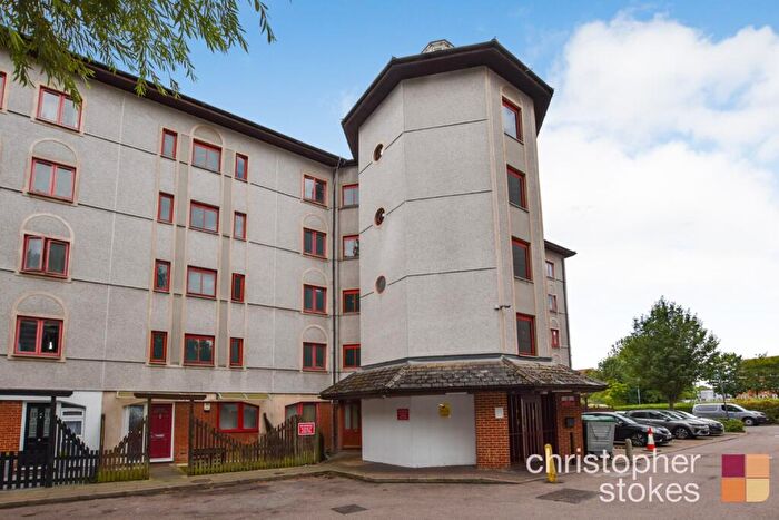 1 Bedroom Flat To Rent In Castile Court, Eleanor Way, Waltham Cross, Hertfordshire, EN8