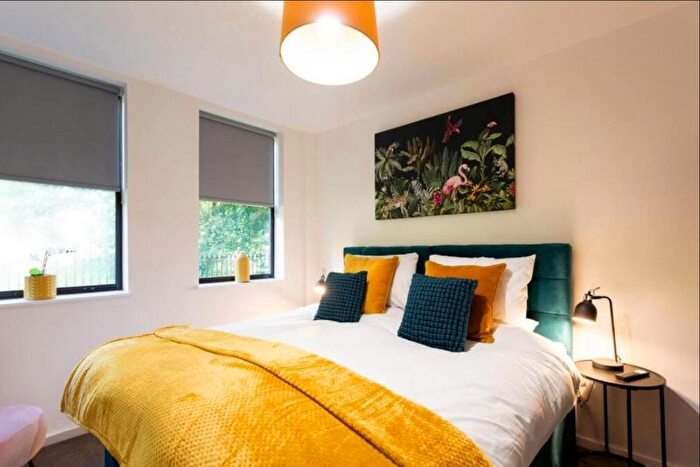 1 Bedroom Flat To Rent In Castle Street, Taunton, TA1