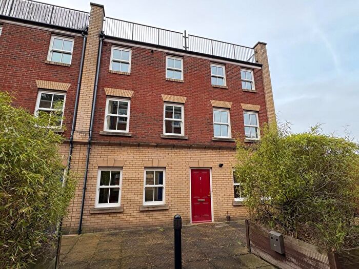 5 Bedroom Town House For Sale In Sheep Street, Northampton, NN1